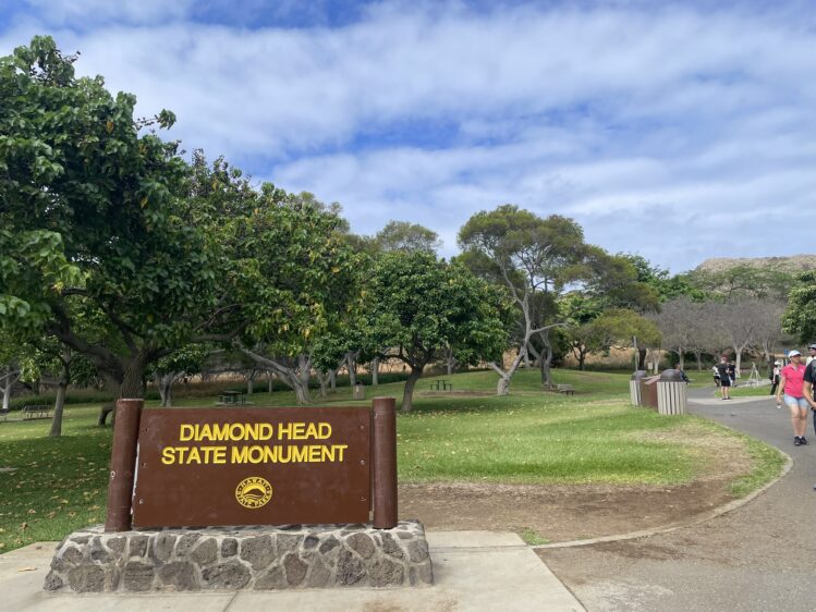 ダイヤモンドヘッド 登頂風景 朝の絶景